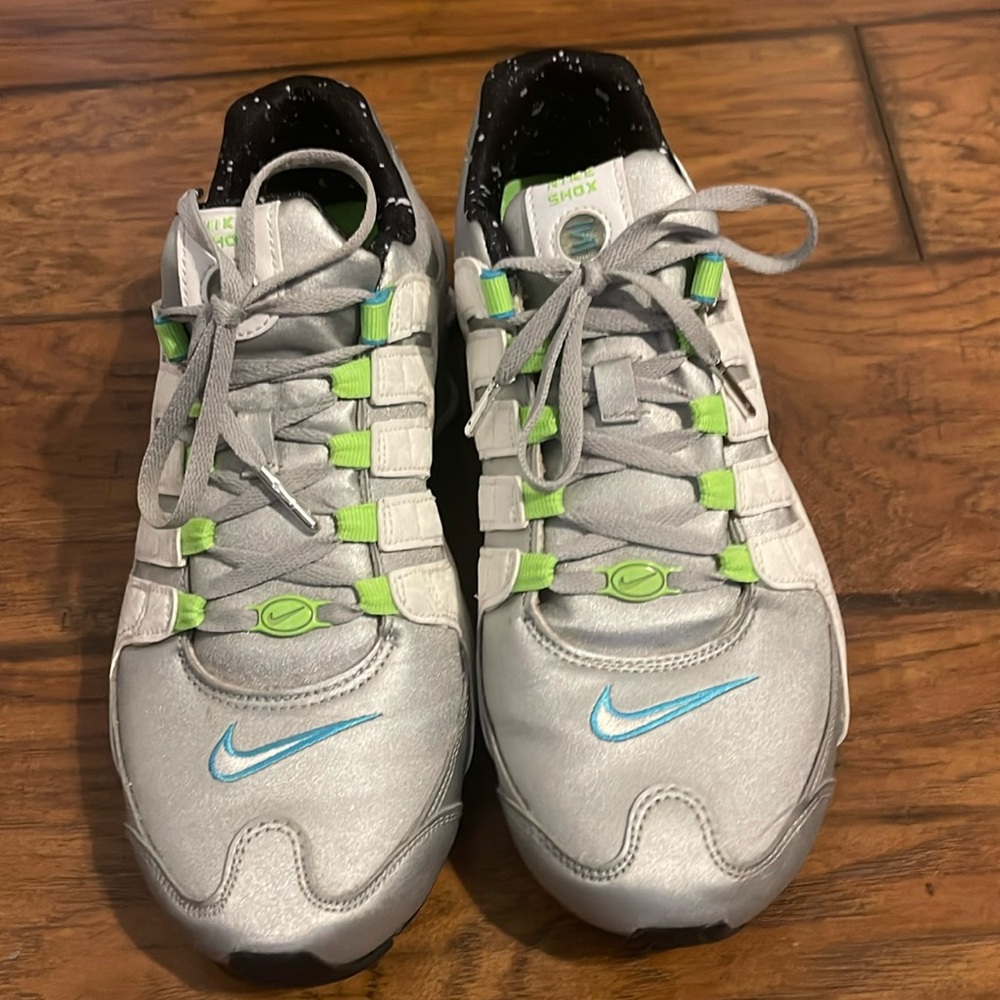 Nike Shok